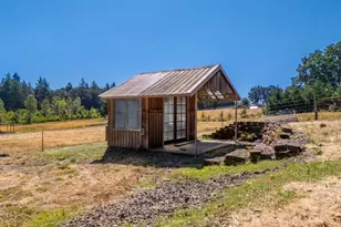 34388 Grenz Ln, Albany, OR 97322 - Photo 5