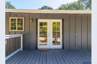 34388 Grenz Ln, Albany, OR 97322 - Photo 9