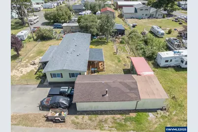 185 N 6th St, Lakeside, OR 97449 - Photo 39