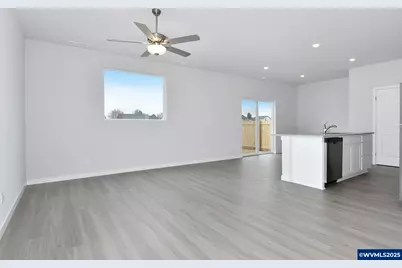 1122 Parkside Av, Woodburn, OR 97071 - Photo 5