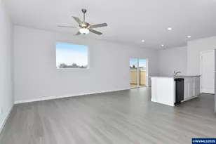 1122 Parkside Ave, Woodburn, OR 97071 - Photo 5