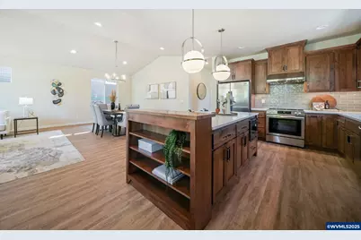 2024 NW Victory Av, Corvallis, OR 97330 - Photo 7