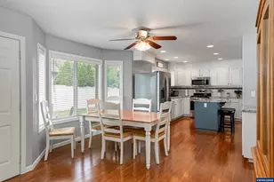 421 SE Davis St, Dallas, OR 97338 - Photo 15