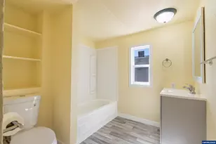 2031 Kennedy Cir NE, Keizer, OR 97303 - Photo 7