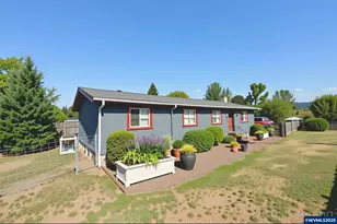240 N 19th St, Philomath, OR 97370 - Photo 7