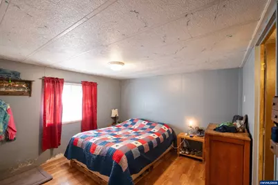 240 N 19th St, Philomath, OR 97370 - Photo 31