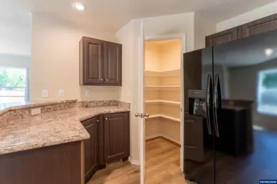 200 Market #222 St, Lebanon, OR 97355 - Photo 9