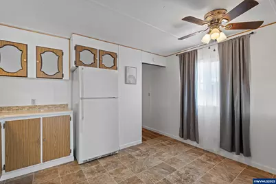 1999 Jansen #6 Wy, Woodburn, OR 97071 - Photo 9