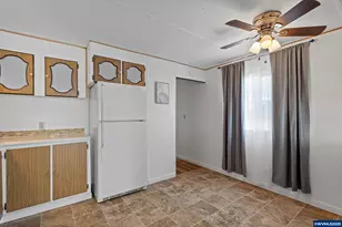 1999 Jansen Way, Woodburn, OR 97071 - Photo 9