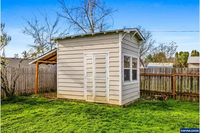 221 SW Rainbow Av, Dallas, OR 97338 - Photo 33