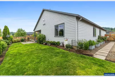 901 Riley Dr NE, Silverton, OR 97381 - Photo 33