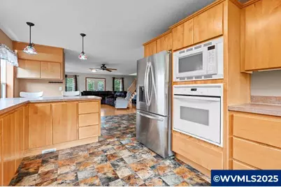 12111 Cougar Ln SE, Turner, OR 97392 - Photo 9