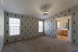 1284 N 19th St, Philomath, OR 97370 - Photo 11