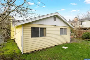 1510 Parkway Dr NW, Salem, OR 97304 - Photo 23