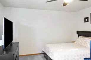 14665 Orchard Ave NE, Aurora, OR 97002 - Photo 13