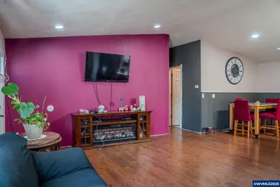 300 S Everest Rd #19, Newberg, OR 97132 - Photo 7