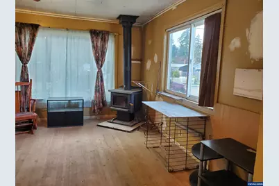 585 5th Av, Sweet Home, OR 97386 - Photo 9