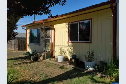 585 5th Av, Sweet Home, OR 97386 - Photo 3