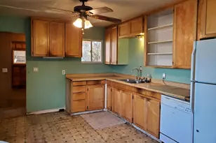 585 5th Ave, Sweet Home, OR 97386 - Photo 11