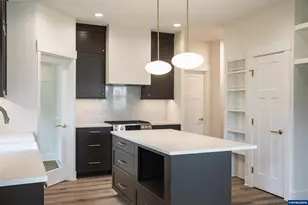 1710 Strong Rd SE, Salem, OR 97302 - Photo 23