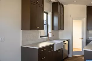 1710 Strong Rd SE, Salem, OR 97302 - Photo 11