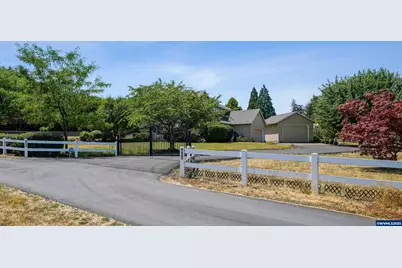 4645 Stauber Ln SE, Salem, OR 97317 - Photo 3