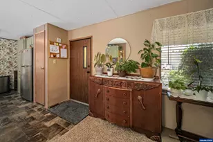 2200 Lancaster Dr SE, Salem, OR 97317 - Photo 5