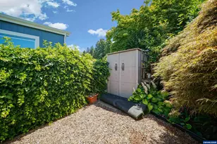 2200 Lancaster Dr SE, Salem, OR 97317 - Photo 17