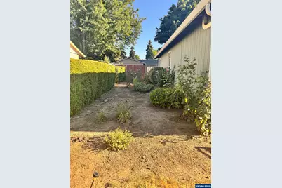 560 Maple St, Aumsville, OR 97325 - Photo 25