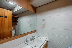 255 E 14th (-257) Av, Eugene, OR 97401 - Photo 27