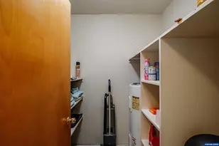 255 E 14th (-257) Av, Eugene, OR 97401 - Photo 21