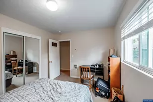 255 E 14th (-257) Av, Eugene, OR 97401 - Photo 9