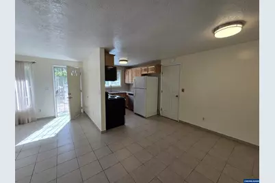 2325 Hawthorne Av NE, Salem, OR 97301 - Photo 7