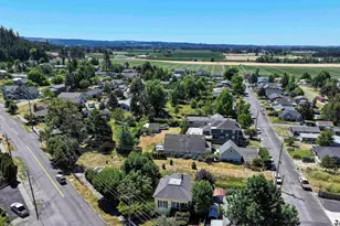 985 E College St, Mount Angel, OR 97362 - Photo 39