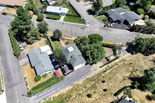 985 E College St, Mount Angel, OR 97362 - Photo 43