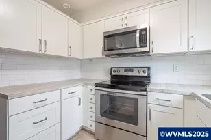 1345 Madras St SE, Salem, OR 97306 - Photo 13