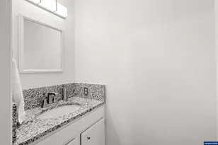 1450 SW Bridlewood Dr, Dallas, OR 97338 - Photo 15