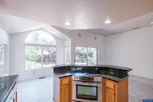 2217 Juliet Ct S, Salem, OR 97302 - Photo 11