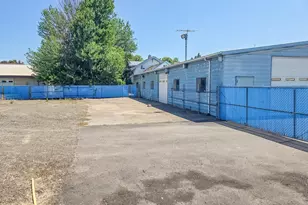 991 W 4th St, Halsey, OR 97348 - Photo 35