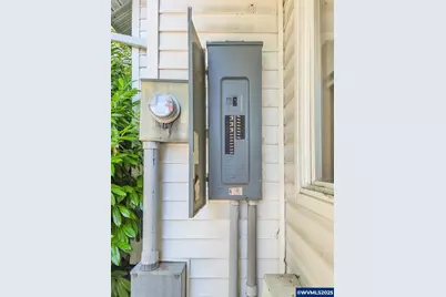 991 W 4th St, Halsey, OR 97348 - Photo 39