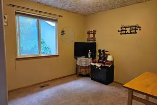 738 Oscar Ln SE, Salem, OR 97317 - Photo 13