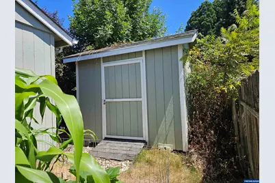 738 Oscar Ln SE, Salem, OR 97317 - Photo 21