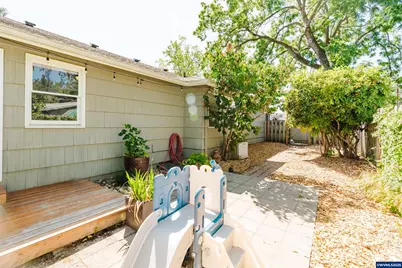 1029 Evergreen NE Av, Salem, OR 97301 - Photo 31