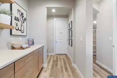 3076 Olympic St, Woodburn, OR 97071 - Photo 5