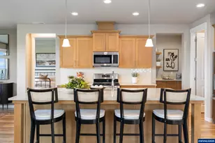 3076 Olympic St, Woodburn, OR 97071 - Photo 35