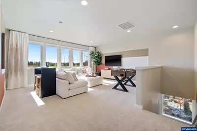 3076 Olympic St, Woodburn, OR 97071 - Photo 15