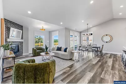 625 NW Crater Lake Dr, Dallas, OR 97338 - Photo 5