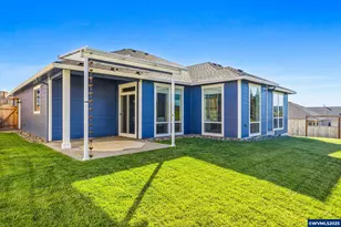 625 NW Crater Lk Dr, Dallas, OR 97338 - Photo 31