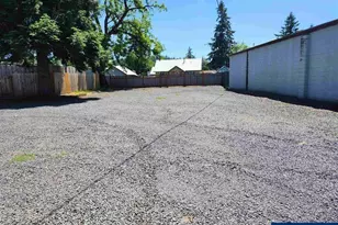 2123 Main St, Sweet Home, OR 97386 - Photo 1