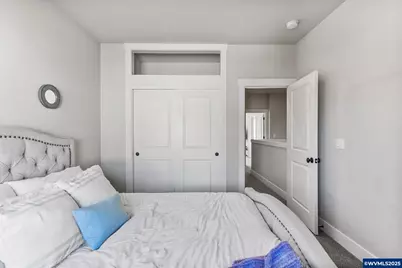 12329 SW Athens Ln, Wilsonville, OR 97070 - Photo 33